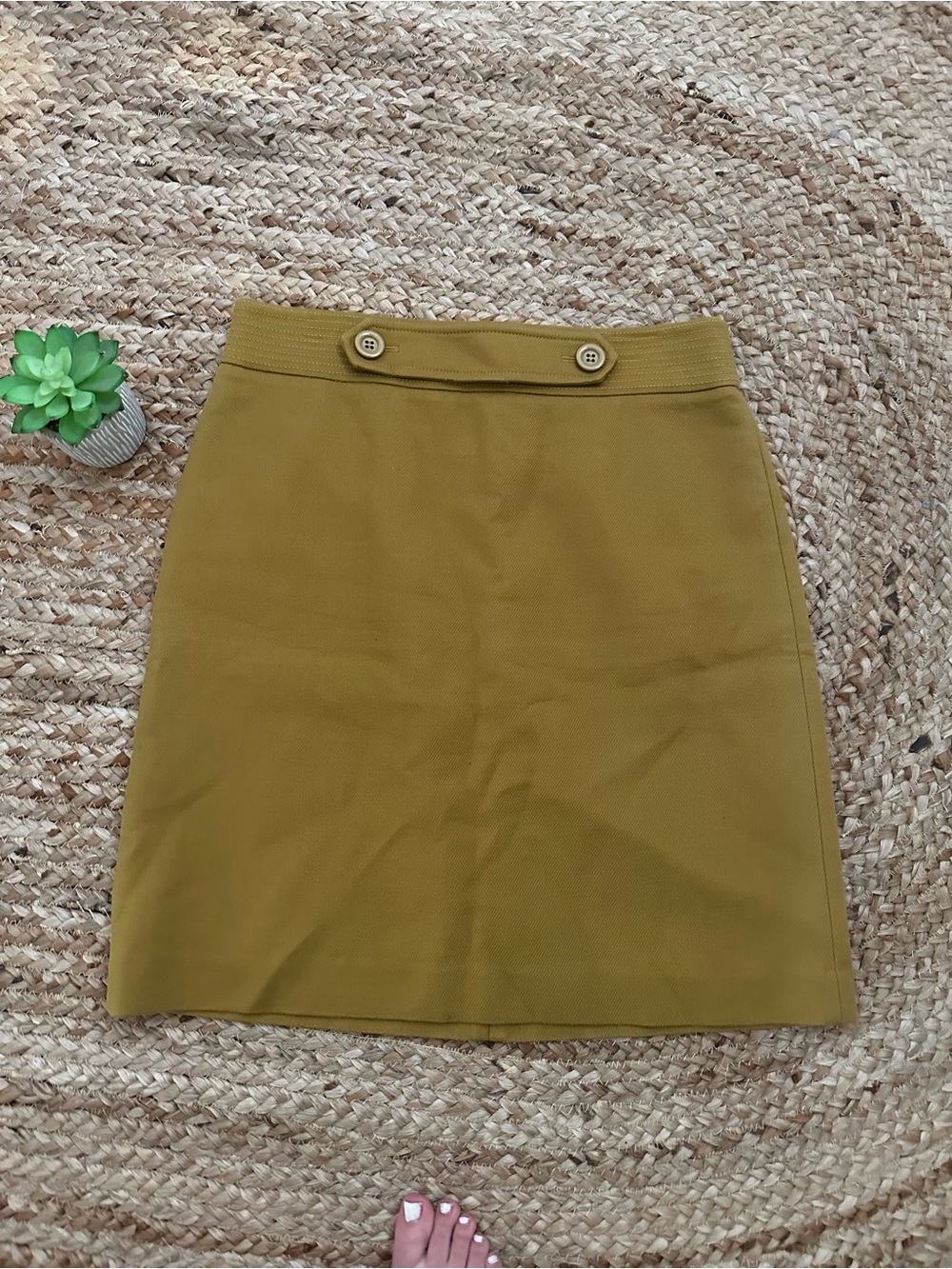 ANN TAYLOR MINI PENCIL SKIRT